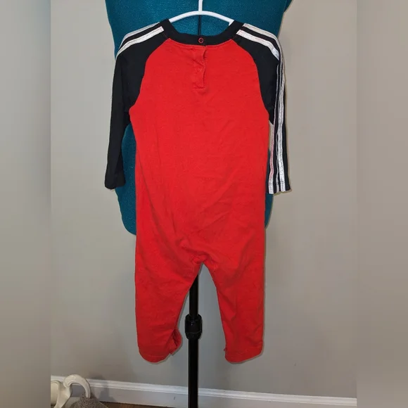 Adidas Onsie - Picture 2 of 4